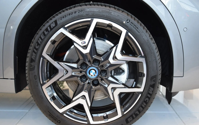 BMW iX2 cena 320900 przebieg: 5, rok produkcji 2024 z Kutno małe 704